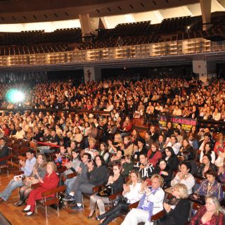 2010- CONGRESO LNE. Sao Pablo. Su director Hugo Turovelsky.   (5)